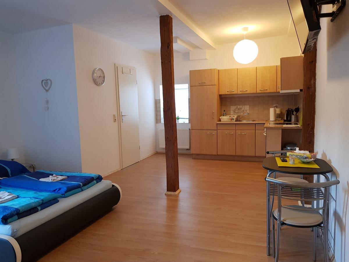 Appartamento Haus Am Sachsenring Hohenstein-Ernstthal Esterno foto
